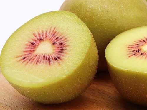 產(chǎn)地食材 ▎紅心獼猴桃 甜到心尖上 鮮嫩甜軟又多汁,滿(mǎn)滿(mǎn)維c